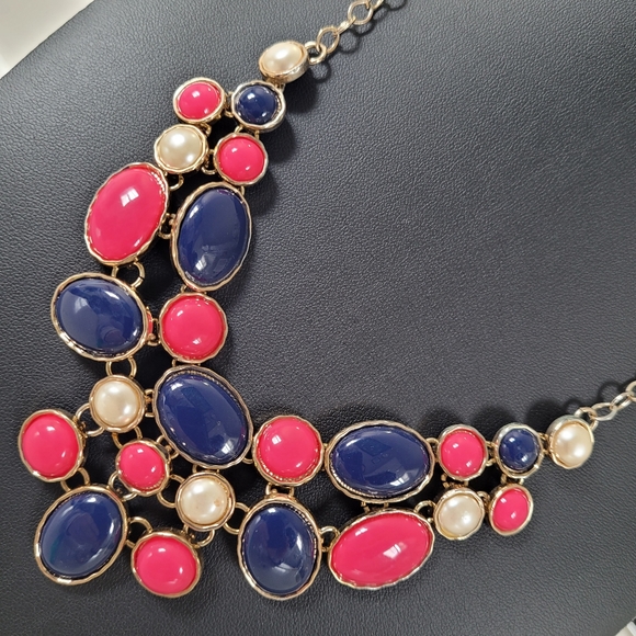 CHARMING CHARLIE navy, pink, and faux pearls on gold-tone - Picture 2 of 10